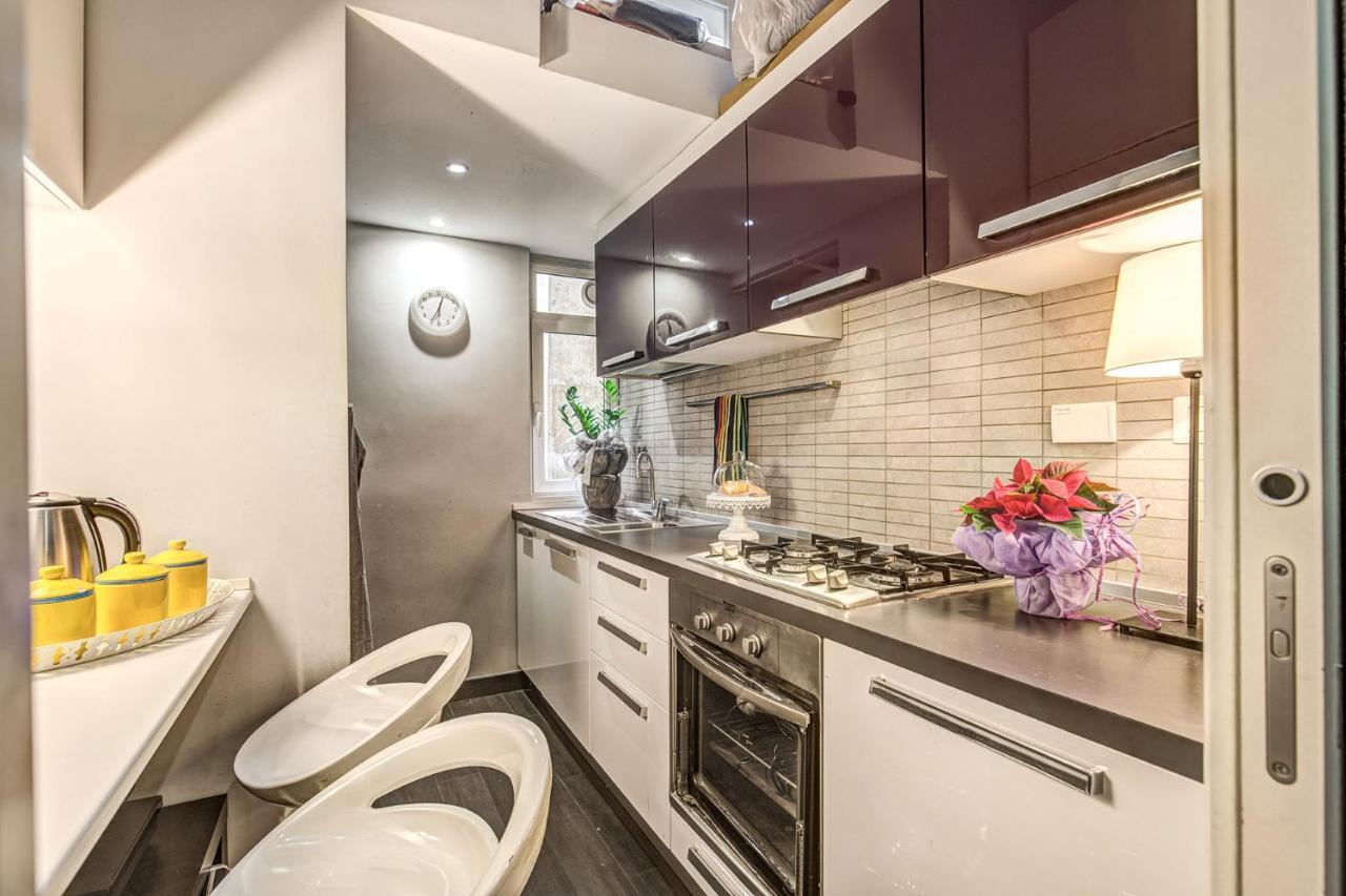 Appartement Piazza Del Popolo 3 Rooms, 3 Bath *